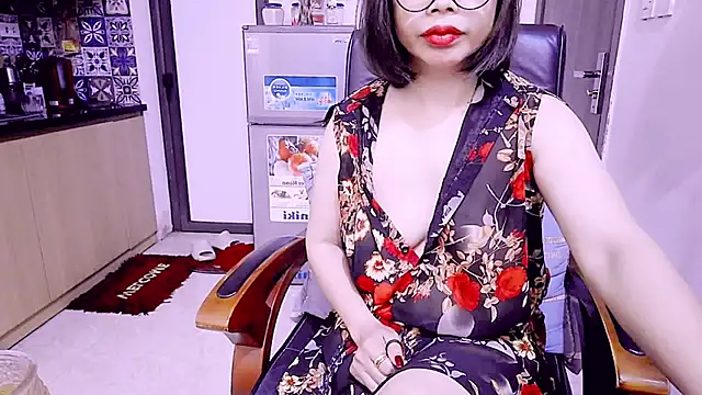 Snapshot of Miu-Le chatting on April 26, 2026, 3:31 pm Miu-Le online show from April 26, 2026, 3:31 pm