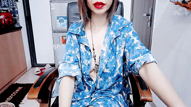 Snapshot of Miu-Le chatting on January 19, 2026, 8:18 am Miu-Le online show from January 19, 2026, 8:18 am