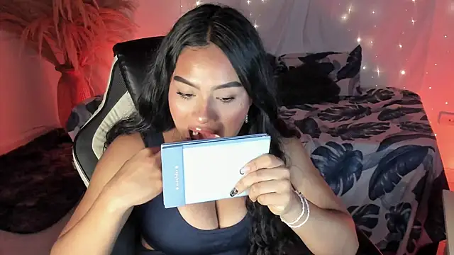 Riana Kean online show from April 11, 2026, 1:46 am