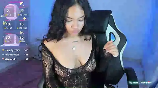 Snapshot of Riana_Kean chatting on February 18, 2025, 5:53 am Riana Kean online show from February 18, 2025, 5:53 am