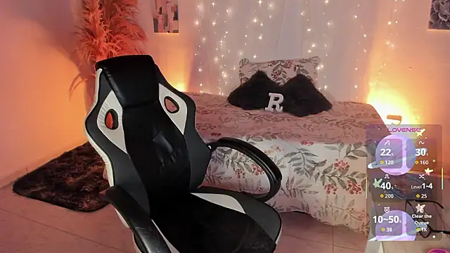 Riana Kean online show from February 5, 2026, 2:07 am