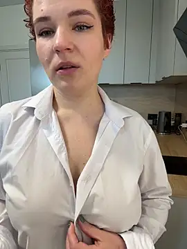 Snapshot of MrMrsRight chatting on May 19, 2026, 12:23 pm MrMrsRight online show from May 19, 2026, 12:23 pm