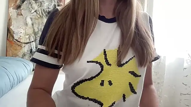 LisaFlower online show from September 28, 2025, 8:54 am