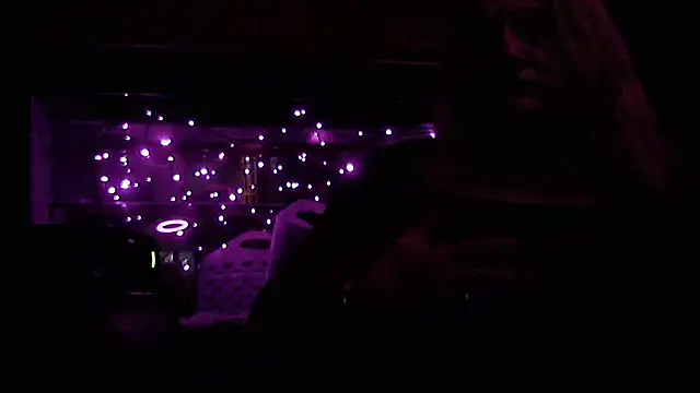 jessicalove99 online show from February 2, 2026, 5:50 am