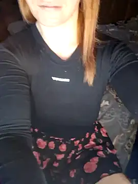 Snapshot of _Kitti_ chatting on October 5, 2025, 4:53 pm Kitti online show from October 5, 2025, 4:53 pm