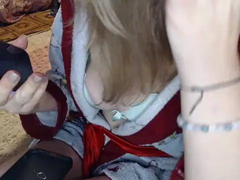 Snapshot of _Kitti_ chatting on January 15, 2025, 9:09 pm Kitti online show from January 15, 2025, 9:09 pm