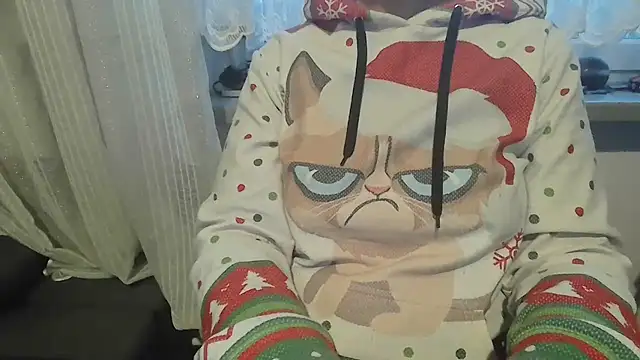 parismira online show from December 17, 2024, 2:22 pm