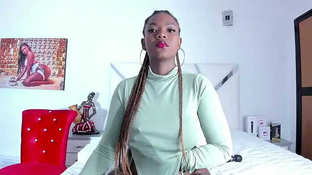 Christie Wilde online show from March 18, 2025, 11:00 am