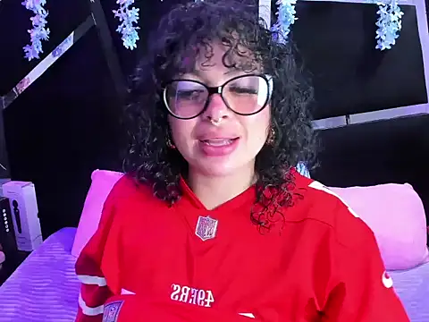 Cocoo Nuth online show from October 5, 2025, 3:19 am