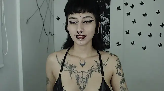 n0sferatus   online show from February 16, 2025, 1:47 am