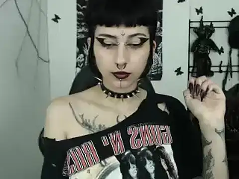 n0sferatus   online show from September 11, 2025, 4:12 am