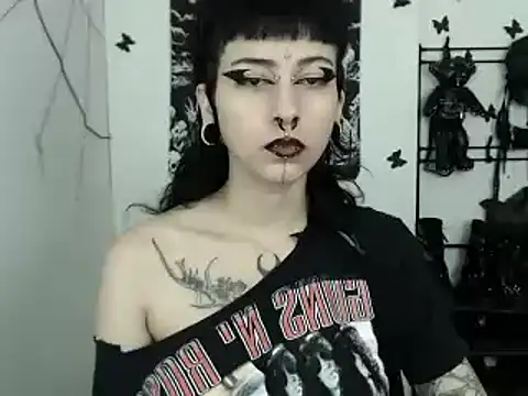 n0sferatus   online show from September 13, 2025, 4:01 am