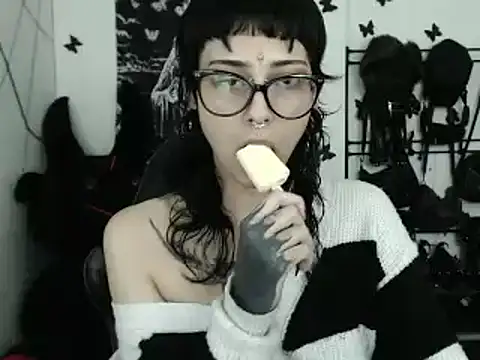 Snapshot of n0sferatus__ chatting on February 28, 2026, 3:50 am n0sferatus online show from February 28, 2026, 3:50 am