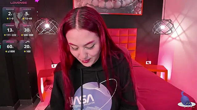 Megan wolf1  online show from November 15, 2025, 3:43 am