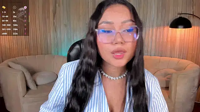 Snapshot of AmberLewis_ chatting on September 18, 2025, 2:47 am AmberLewis online show from September 18, 2025, 2:47 am