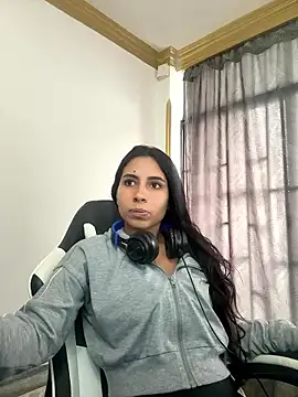 bella-black online show from January 13, 2026, 3:05 pm