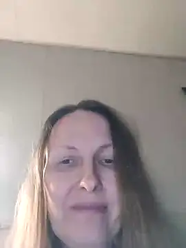 Snapshot of Evelina_cute chatting on February 25, 2025, 6:55 pm Evelina cute online show from February 25, 2025, 6:55 pm