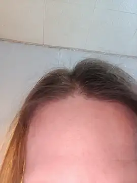 Snapshot of Evelina_cute chatting on January 15, 2026, 11:13 am Evelina cute online show from January 15, 2026, 11:13 am