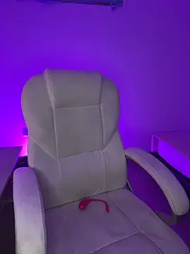 Snapshot of nyna_1 chatting on February 14, 2026, 10:54 pm nyna 1 online show from February 14, 2026, 10:54 pm