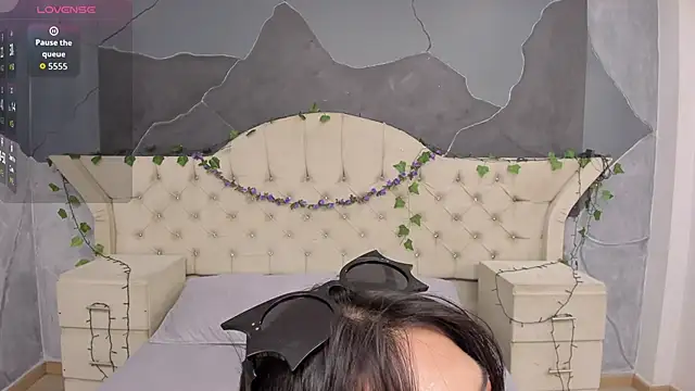 AmberGreyy  online show from November 7, 2025, 6:01 pm