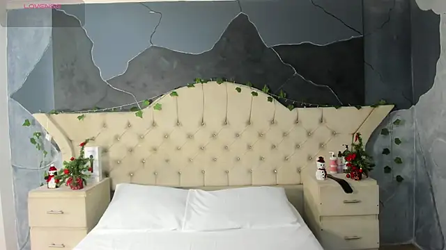 AmberGreyy  online show from December 17, 2025, 4:23 pm