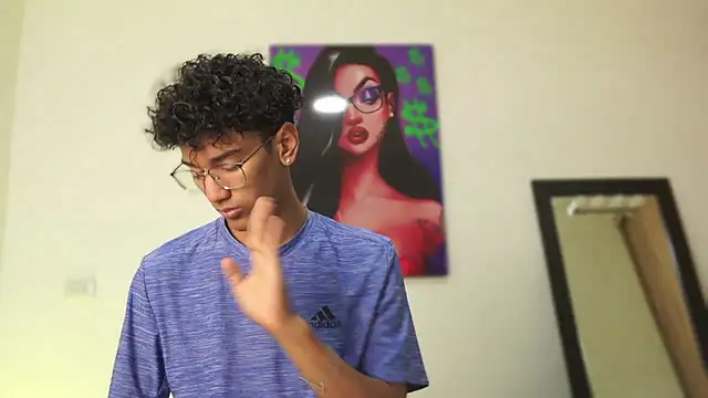 harrytwink18 online show from December 11, 2024, 1:17 pm