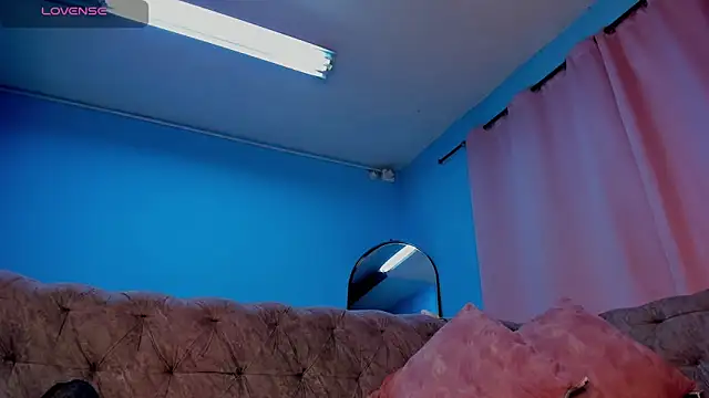 IsabellaBromsS online show from February 6, 2026, 11:34 pm