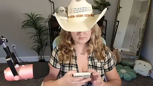 Snapshot of rodeobrii chatting on December 1, 2025, 2:12 am rodeobrii online show from December 1, 2025, 2:12 am