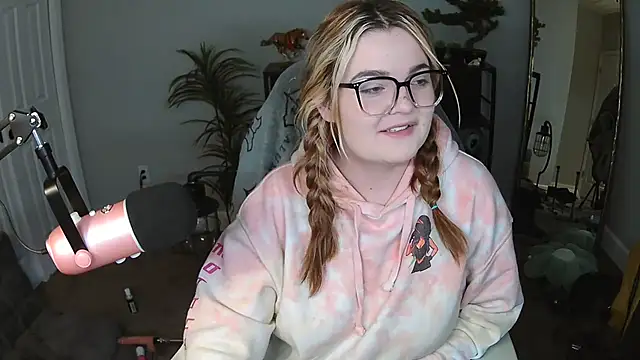 Snapshot of rodeobrii chatting on February 11, 2026, 4:01 am rodeobrii online show from February 11, 2026, 4:01 am