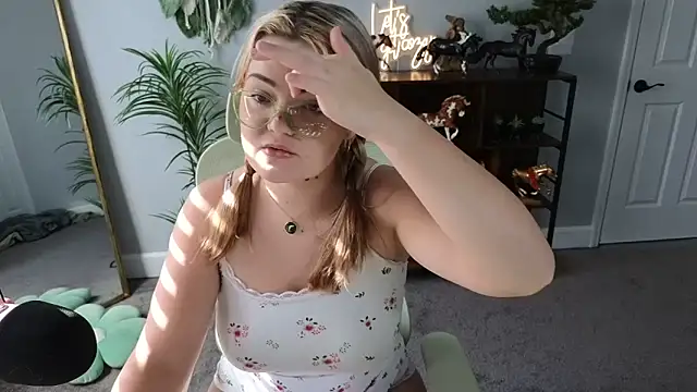 Snapshot of rodeobrii chatting on November 3, 2025, 1:47 pm rodeobrii online show from November 3, 2025, 1:47 pm