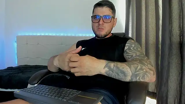 Snapshot of Teilor_Creed chatting on May 7, 2026, 8:45 pm Teilor Creed online show from May 7, 2026, 8:45 pm