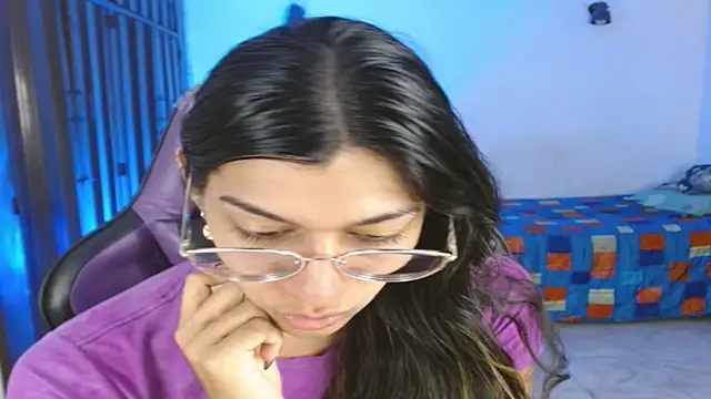 Snapshot of engielphoenis14 chatting on November 15, 2025, 2:48 am engielphoenis14 online show from November 15, 2025, 2:48 am