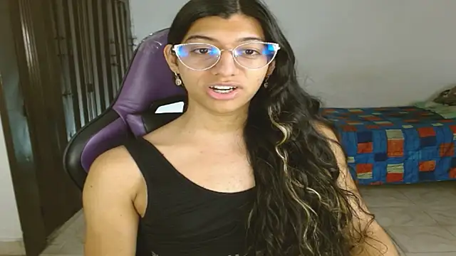 Snapshot of engielphoenis14 chatting on November 30, 2025, 12:11 am engielphoenis14 online show from November 30, 2025, 12:11 am