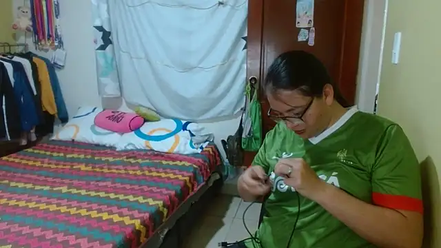 clayre and jill online show from November 4, 2025, 8:01 pm