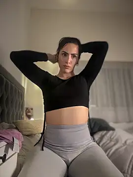 alessandra-a online show from September 18, 2025, 11:30 pm