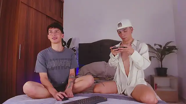 2gays 1Str8 online show from January 23, 2025, 2:02 am