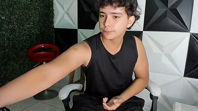 Dani cumboy online show from December 16, 2025, 1:15 pm