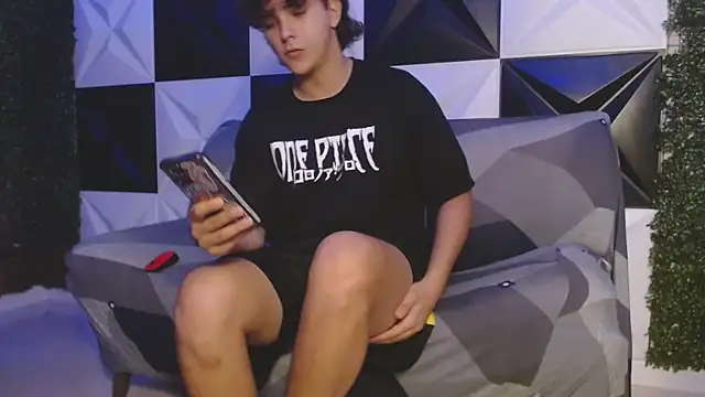 Dani cumboy online show from March 9, 2025, 3:01 am