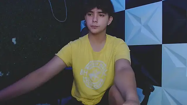 Dani cumboy online show from March 10, 2025, 3:12 am