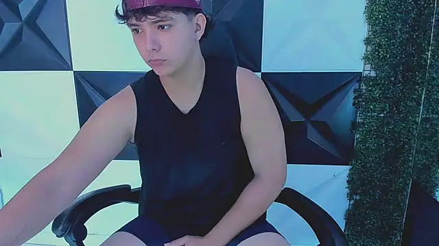 Dani cumboy online show from September 28, 2025, 2:24 pm