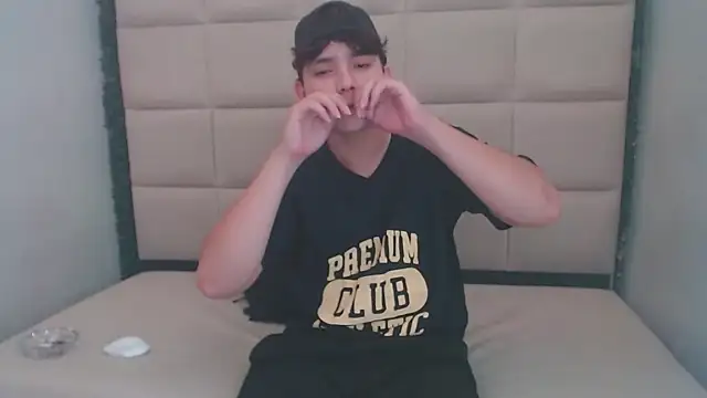 Dani cumboy online show from March 15, 2025, 11:28 pm