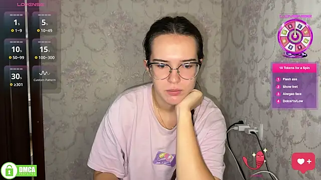 Snapshot of the_princese chatting on November 1, 2025, 9:47 am the princese online show from November 1, 2025, 9:47 am