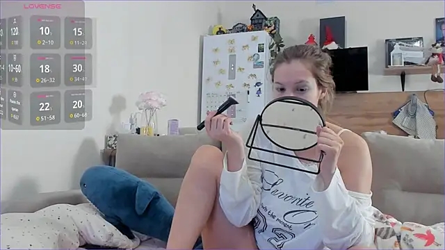 Snapshot of Girl_alone_home chatting on February 26, 2026, 3:39 am Girl alone home online show from February 26, 2026, 3:39 am