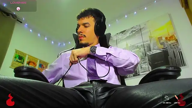 BRAYHAMBROWN online show from October 29, 2025, 5:39 am