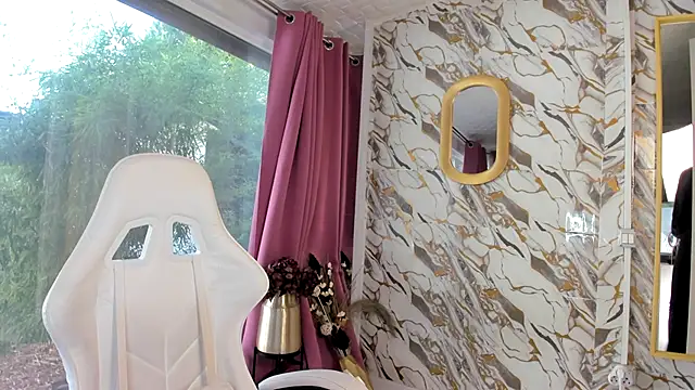 patriciakeys online show from September 19, 2025, 6:39 am