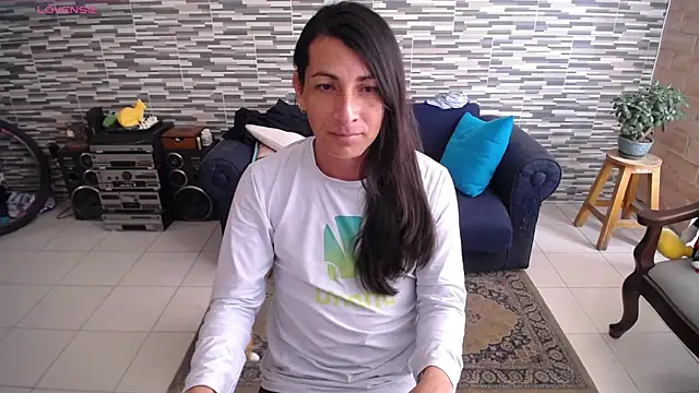Snapshot of VioletaGomezCo chatting on May 13, 2026, 4:36 pm VioletaGomezCo online show from May 13, 2026, 4:36 pm