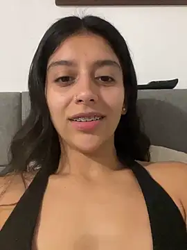 Snapshot of BrittanyDiaz chatting on May 18, 2026, 3:06 am BrittanyDiaz online show from May 18, 2026, 3:06 am