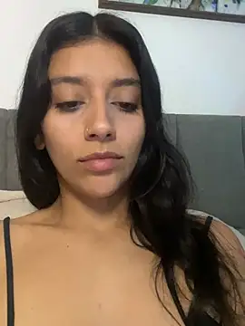 Snapshot of BrittanyDiaz chatting on July 21, 2026, 8:32 pm BrittanyDiaz online show from July 21, 2026, 8:32 pm