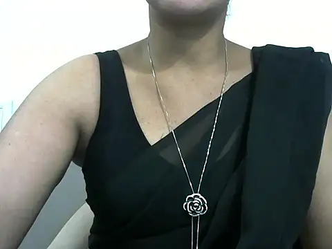 Snapshot of rashmika_reddy chatting on October 28, 2025, 5:23 pm rashmika reddy online show from October 28, 2025, 5:23 pm