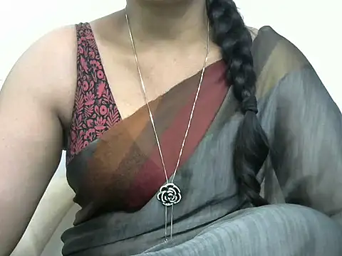 Snapshot of rashmika_reddy chatting on September 26, 2025, 5:31 pm rashmika reddy online show from September 26, 2025, 5:31 pm